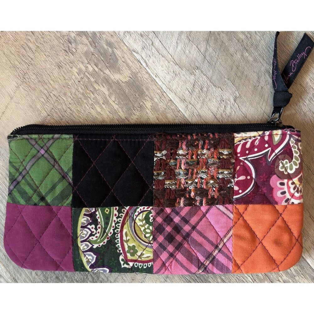 Vera Bradley Patchwork Quilted Fabric Wallet Make… - image 1